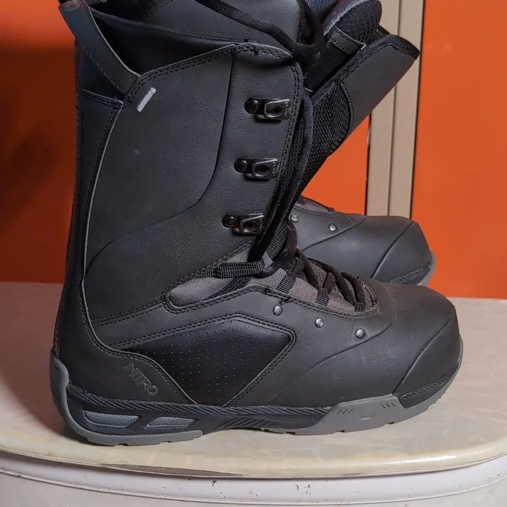 Nitro Venture TLS Men's Snowboard Boots Black Size 10.5 Quick-Lace 2017